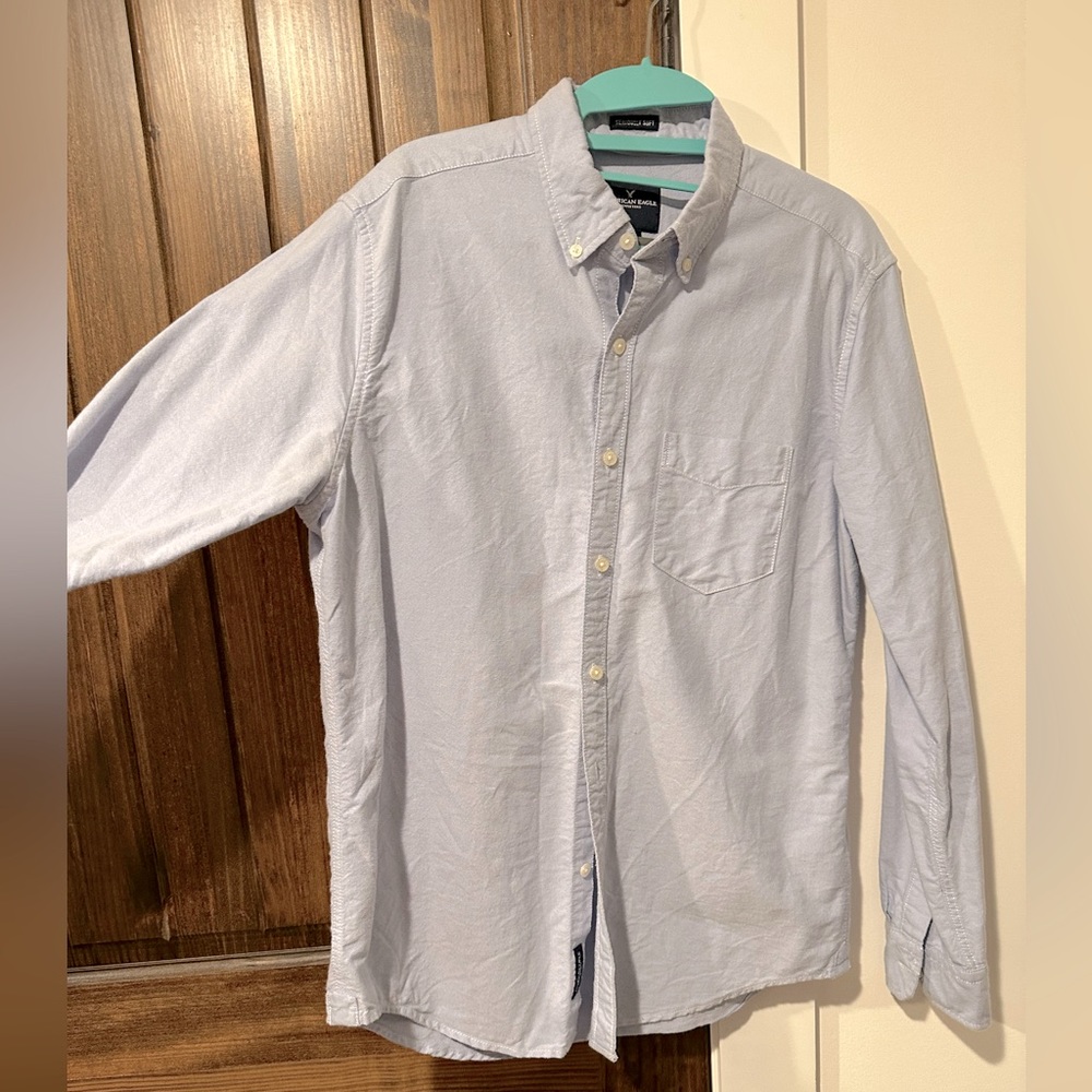 American eagle men’s Medium button shirt